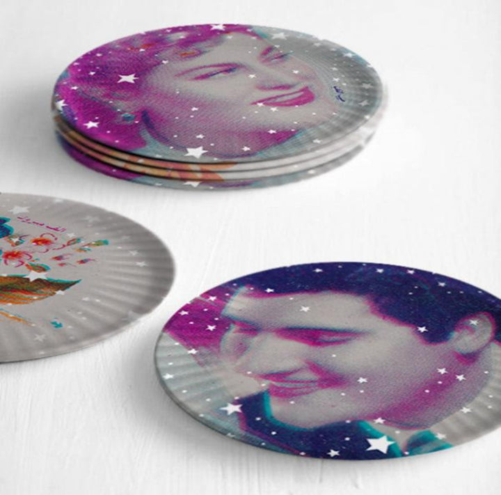 Decorative plates with couple faces